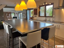 Maison contemporaine de plud de 250m2 avec piscine