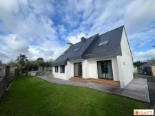 Maison contemporaine de plud de 250m2 avec piscine