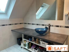 Grande maison familiale avec grands garages