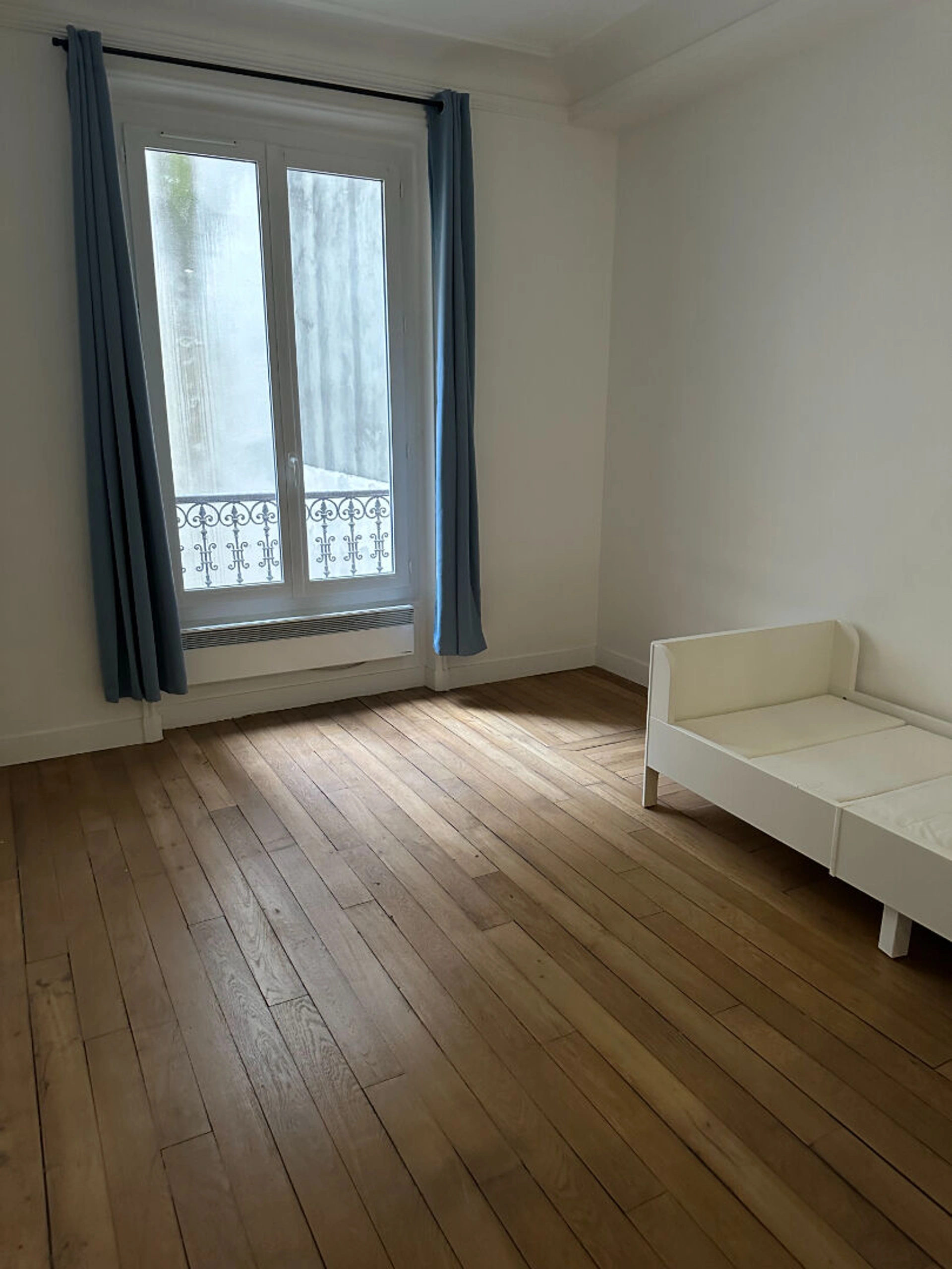 PARIS 18 - GRANDES-CARRIERES 8