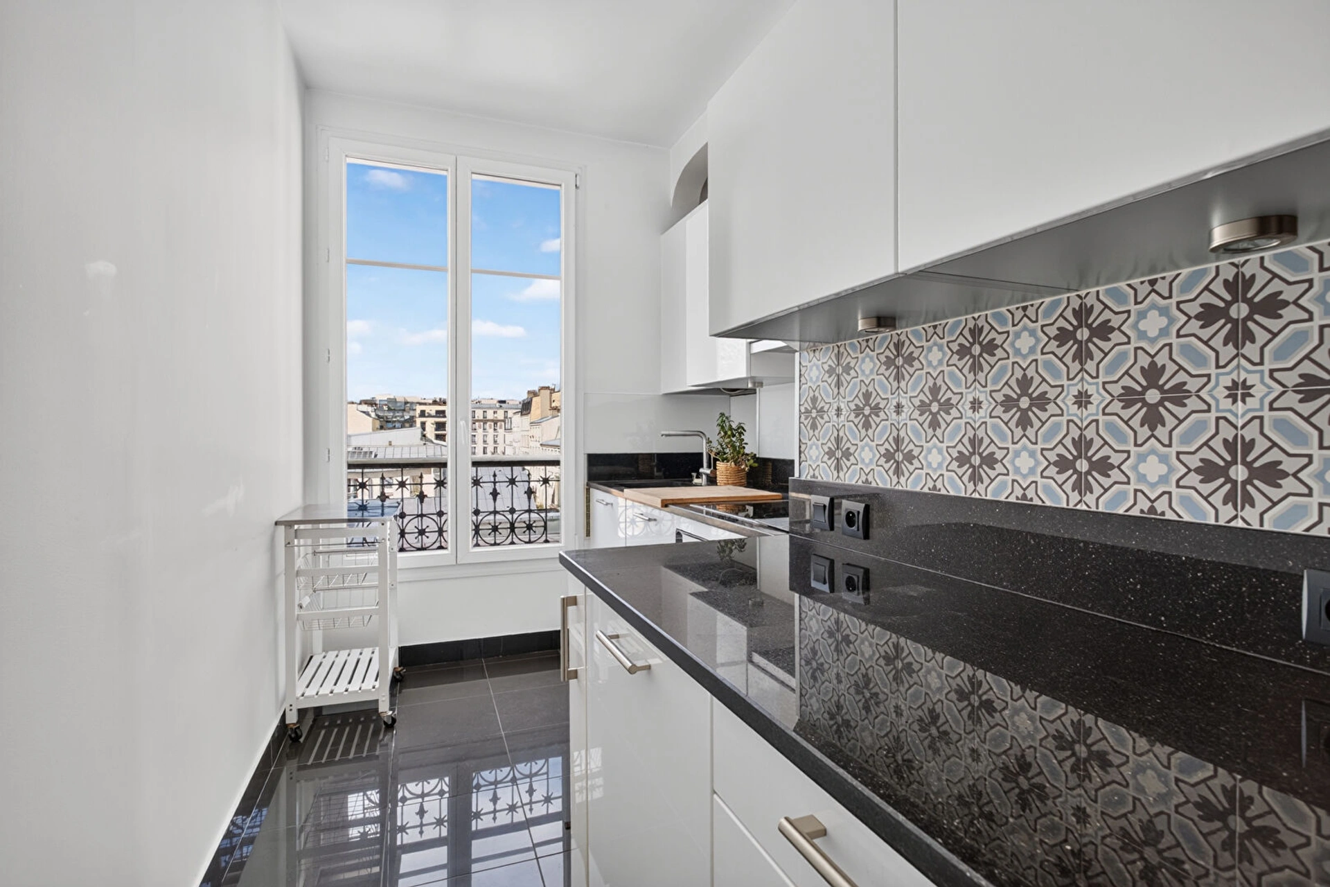 LEVALLOIS-PERRET - RUE TREBOIS - LOUÉ MEUBLÉ 5