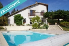 Maison d'architecte, vue imprenable sur les massifs !