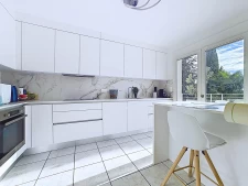 Villa de 185 m², 5 chambres, vie de plain-pied, piscine à dé...