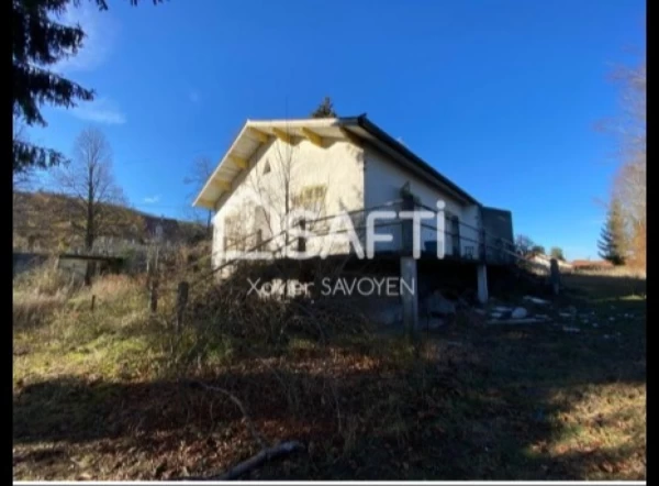 Maison abandonnée T3 terrain 2391m²
