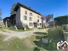 Hauteurs de Voiron – Ancienne ferme, 2 logements et 280 m² d...