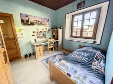 Magnifique maison en pierre de 121 m² habitables centre de la Buisse au calme