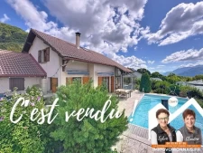 Rare, villa avec vue sur les massifs, piscine et garage - qu...