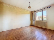 Potentiel et volumes pour cette maison familiale indépendant...