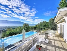 Villa de 185 m², 5 chambres, vie de plain-pied, piscine à dé...