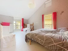 Coublevie, maison en pierre avec jardin, 5 chambres au cœur...