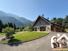 Auberge restaurant en pierre avec cuisine professionnelle, p...