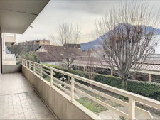 Résidence de standing, appartement traversant, beaux volumes, 6 pièces, grand garage