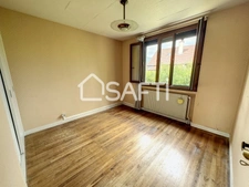 Rare, villa de 128 m² plein centre, sur un terrain arboré de 1013 m² dans une impasse au calme