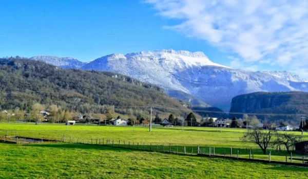 SAINT ETIENNE DE CROSSEY et ses alentours