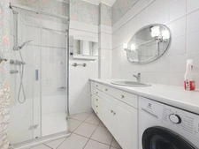 Rue de Turenne, grand T3 avec balcon, ascenseur, vue dégagée...