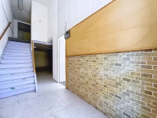 A l'entrée de Voiron, murs à vendre de 192 m² : local Bureau...