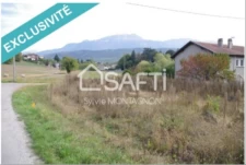 Situation exceptionnelle pour ce terrain !