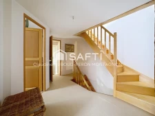 Maison en pierre de 150 m² avec grange de 100 m² au sol, au...