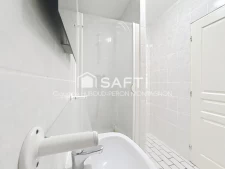 Centre-ville, appartement lumineux avec 2 chambres et cave,...