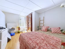 Maison de village au calme, plein centre bourg, avec jardin...