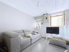 Maison de village au calme, plein centre bourg, avec jardin...