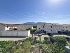 Voiron Criel-Champfeuillet, maison avec jardin, place de par...