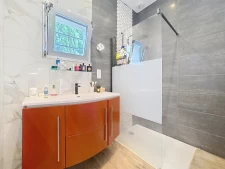 Rare, maison de plain-pied, piscine grand terrain, au calme