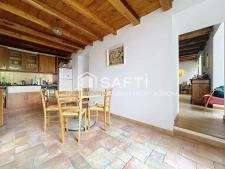 Maison en pierre de 150 m² avec grange de 100 m² au sol, au...