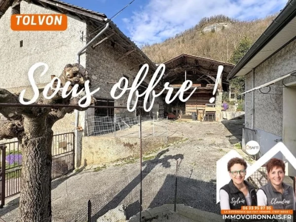 Tolvon, Corps de ferme à rénover avec grange et dépendances...