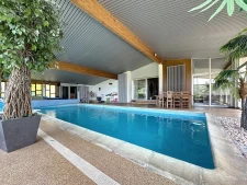 Rare, maison de plain-pied, piscine grand terrain, au calme