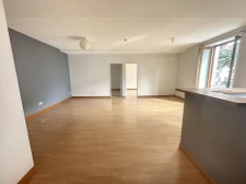 Appartement lumineux, 2 chambres, plein centre, au calme