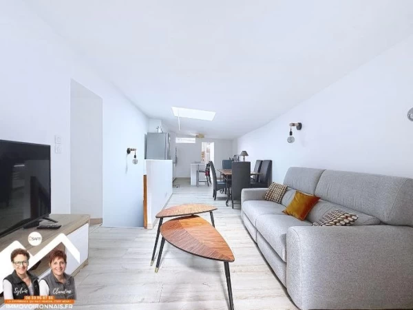 T4, entièrement rénové, 3 chambres, avec terrasse et cave au...