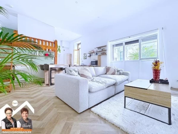 Voiron gare, appartement de 53 m² entièrement rénové avec me...