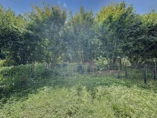 Rare à Voiron, T2 de plain-pied avec jardin et parking dans...