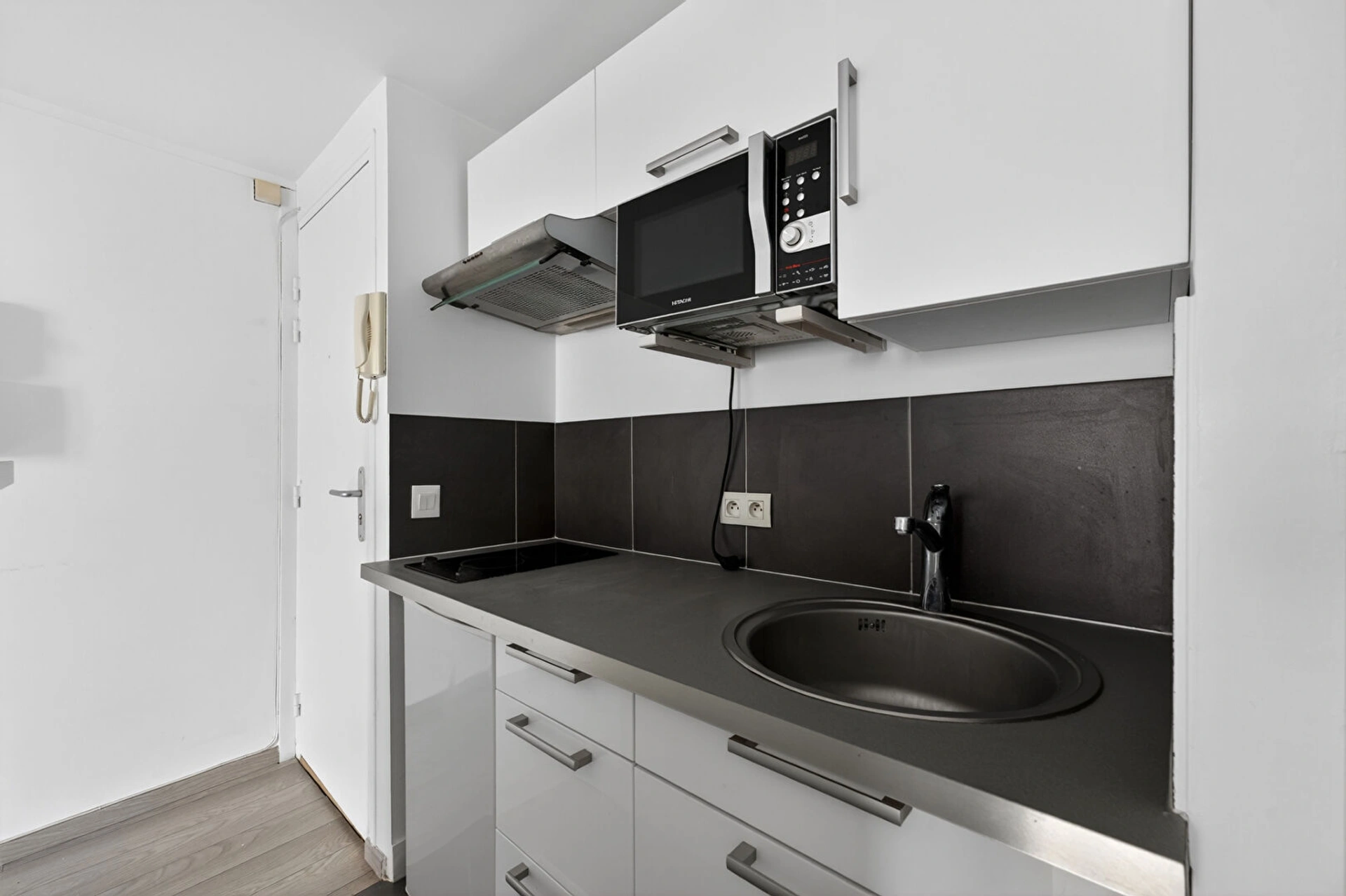 SECRETAN - PARIS 19 7