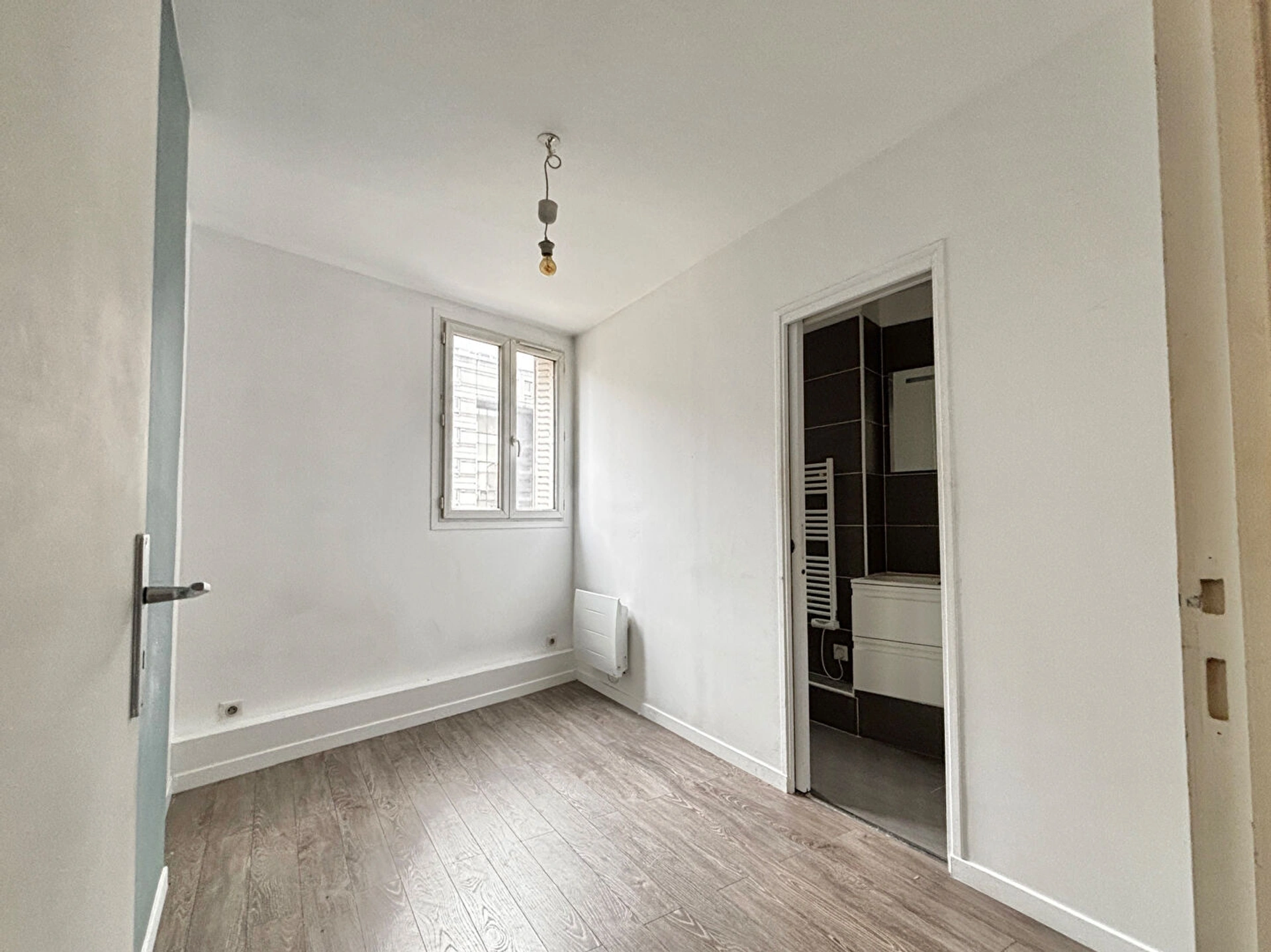 Paris 19e - 2 pièces avec grands combles aménageables | Rentabilité 6% brut 3