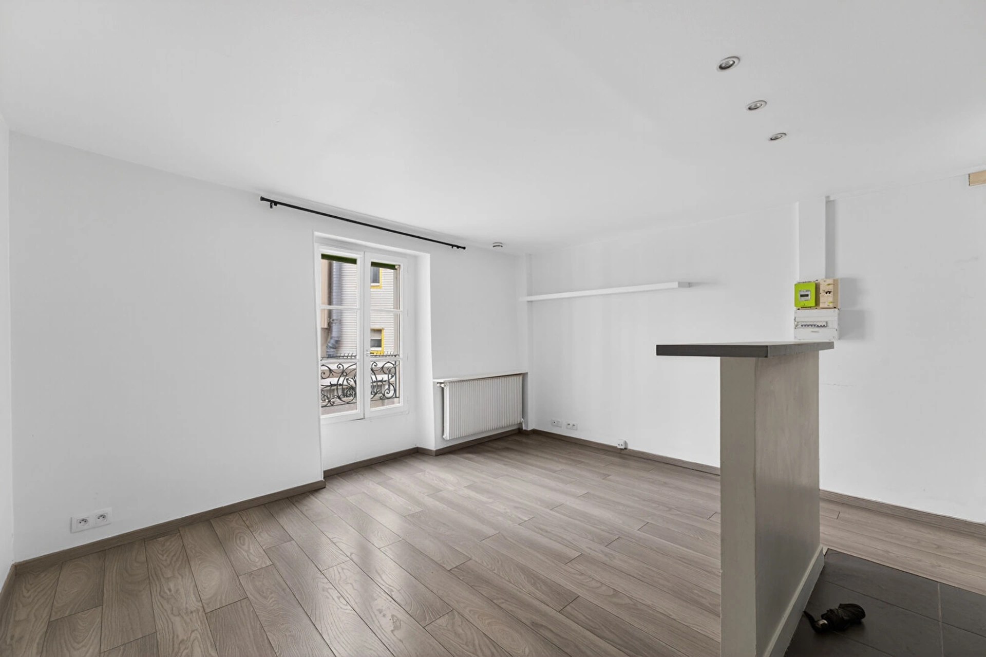 SECRETAN - PARIS 19 5