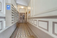 PARIS 19 - SECRETANT 8