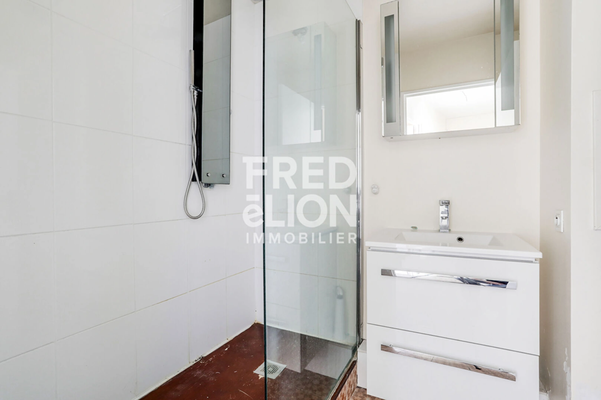 PARIS 19 - BUTTES CHAUMONT 9