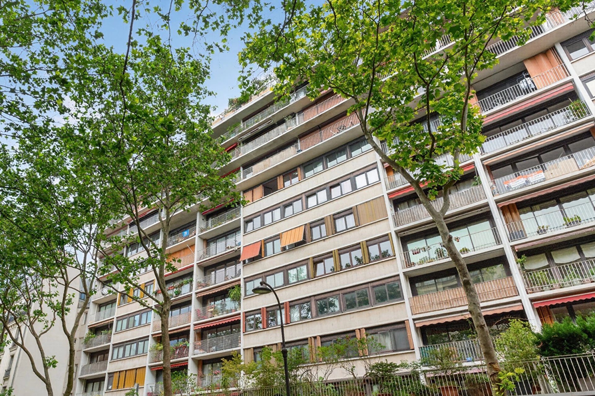 PARIS 19 - PYRÉRÉENS 1