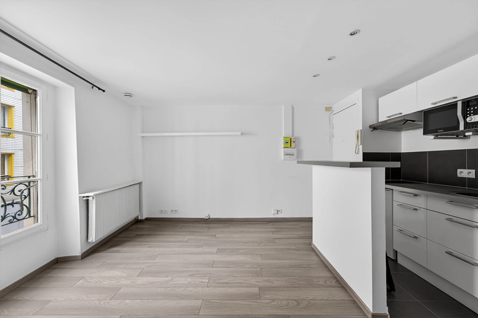 SECRETAN - PARIS 19 4