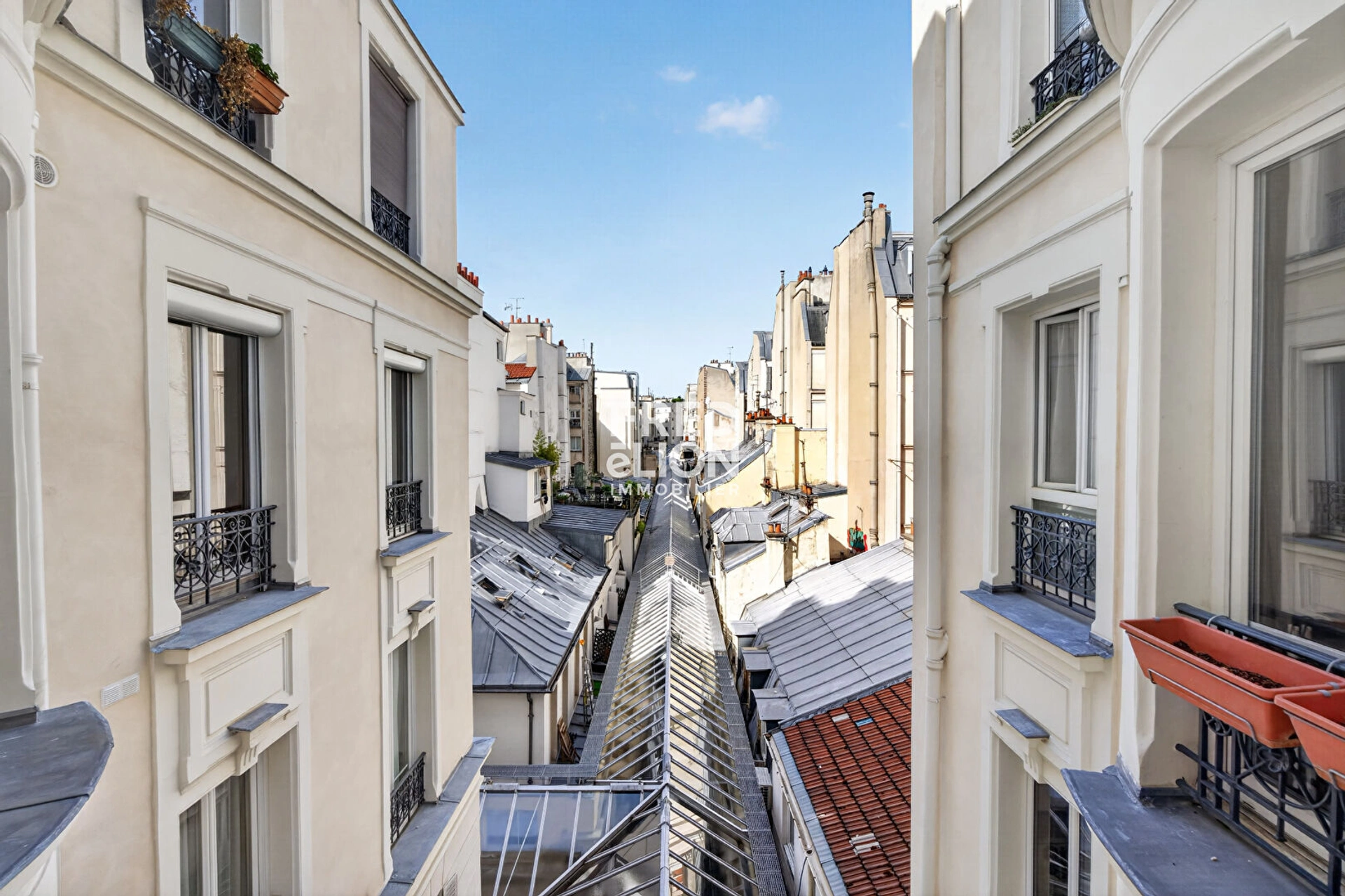 Appartement Paris 2 ème 4 pièce(s) 94 m2 2