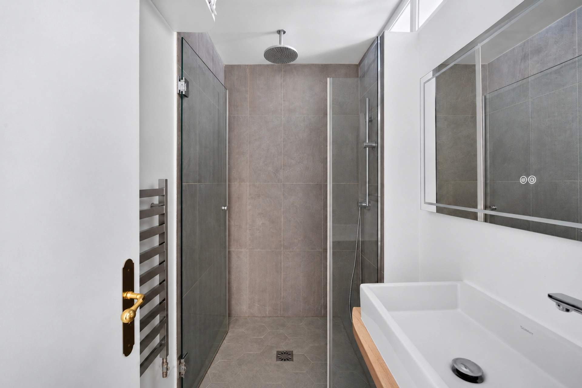 Appartement Paris 4 pièce(s) 9