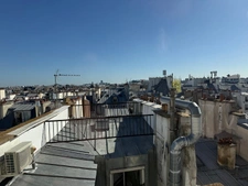 Appartement Paris 2 ème -Vue dégagée sur PARIS. 2