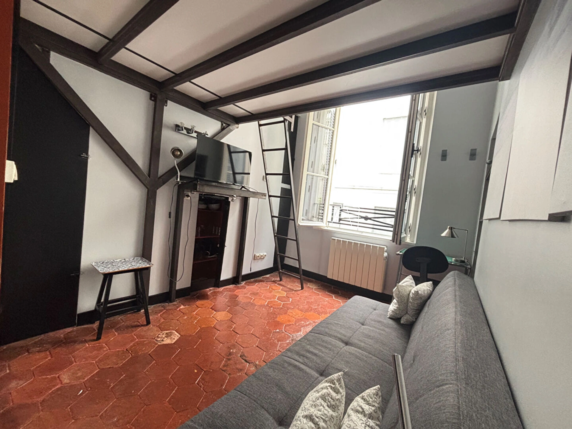 PARIS 2 - BONNE-NOUVELLE - STUDIO 1