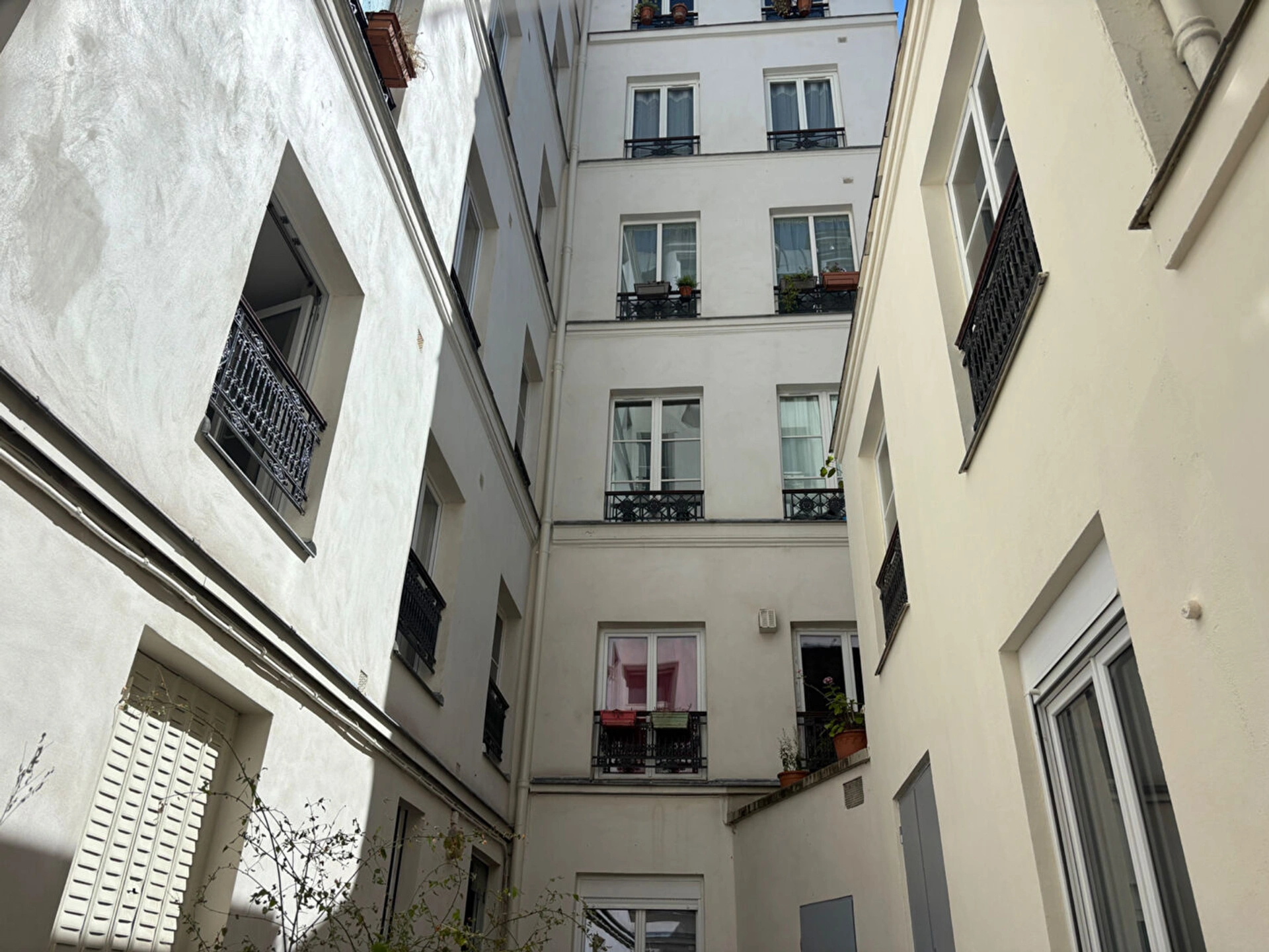 Appartement- Paris 2 ème 10