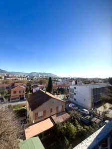 Appartement T3 ou T4 à rénover