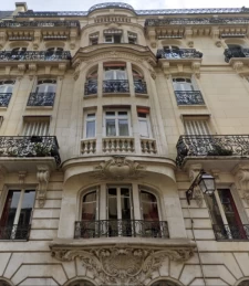 Vendu au 26 rue de Chartres, 92200 Neuilly-sur-Seine