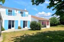 RARE À LA VENTE   MAISON COUP DE COEUR À 1500 M DE LA PLAGE !