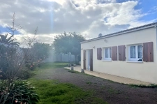Maison pleine de charme à Saint-Denis-d'Oléron   entre plage